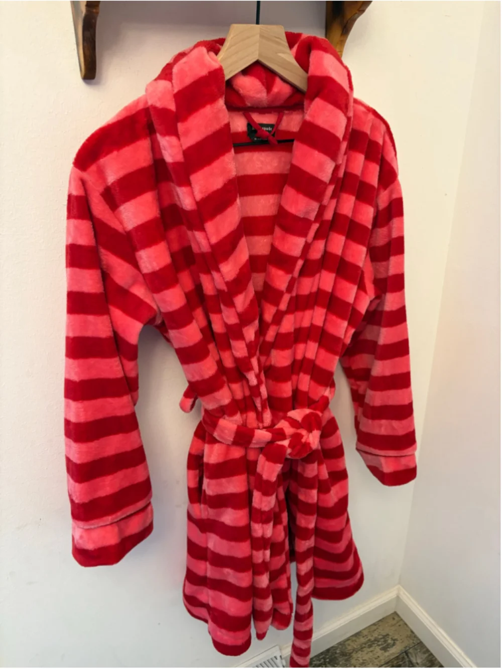 Kate Spade Pink & Red Striped Plush Bath Robe | Cozy Fleece | Size Medium